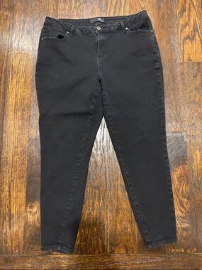 1822 Denim Women's Black Skinny Jeans